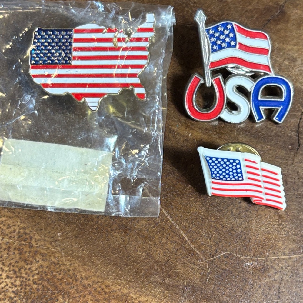 USA Flag Lapel Lot Pin Set